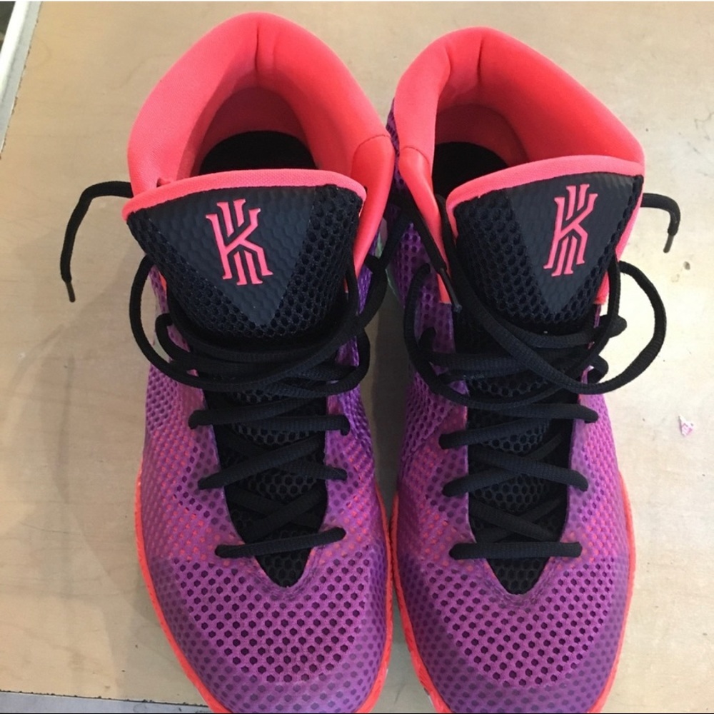 Kyrie Irving 1 Easter edition